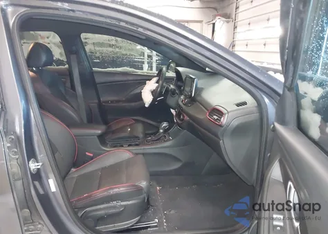 2018 Hyundai Elantra Gt Sport from USA, damaged, VIN KMHH55LC2JU038486